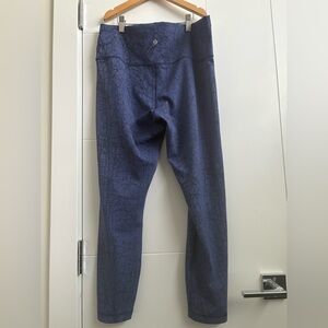 BNWOT lululemon athletica Thread Dye Night Sea Leggings